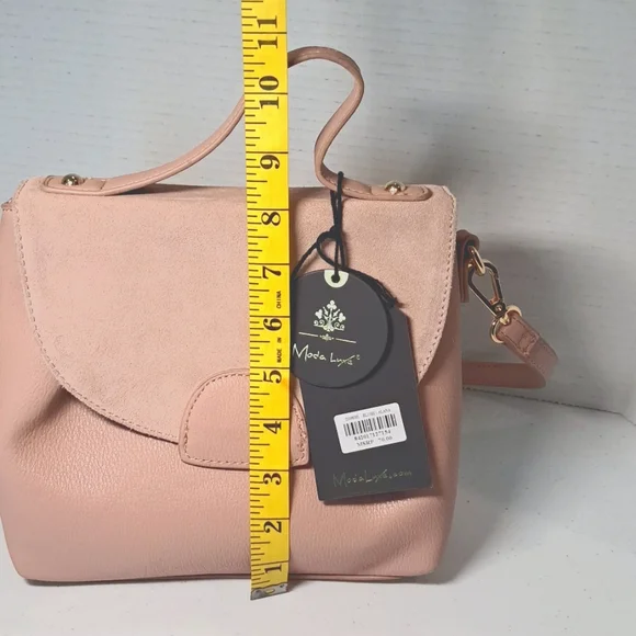 NWT Chic Pink Leather Crossbody Bag with Adjustable Strap By Moda Luxe - Picture 9 of 11